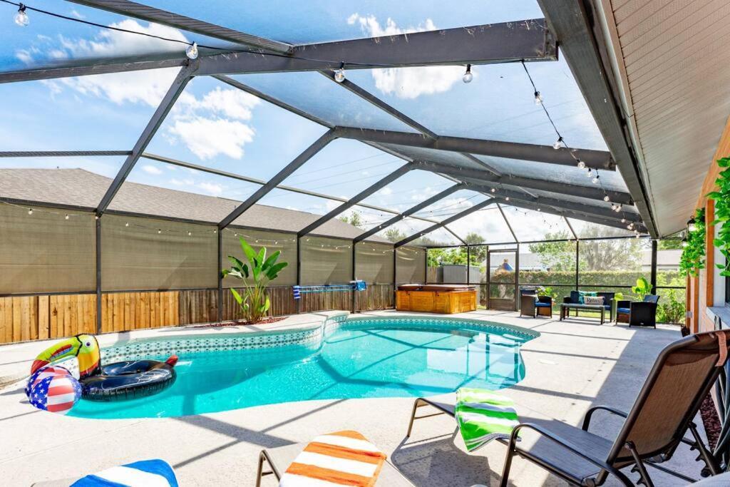 The Pelican/Pool/Hottub/Gameroom Brandon Eksteriør bilde
